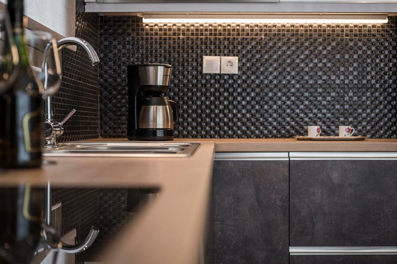 Mirma Luxury Apartment Ханя Екстериор снимка
